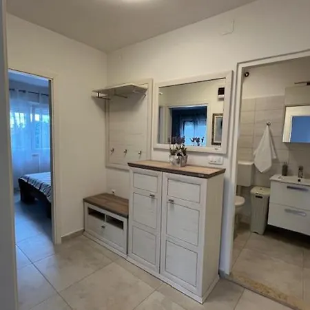 Angels Mirjana 公寓 *